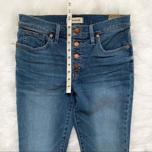 MADEWELL 9" Rise Skinny Crop Jeans! - Picture 3 of 7